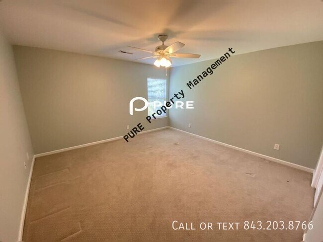 Building Photo - 224 Donatella Dr
