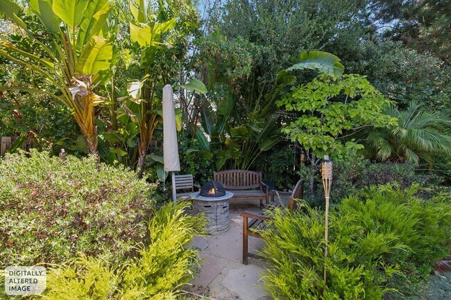 Building Photo - Beautiful Ranch Home with Bonus Room & Detached ADU | Minutes to Downtown