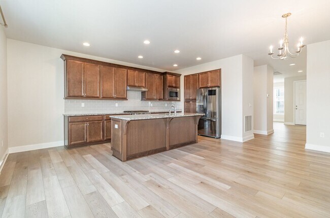 Building Photo - 1726 Bradley Dr