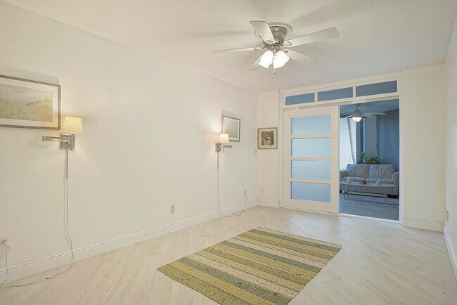 Building Photo - 2400 S Ocean Dr