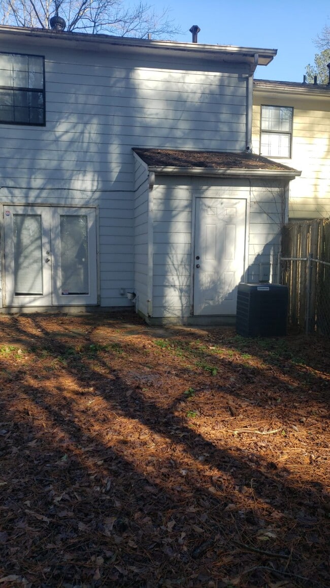 Building Photo - 2259 Salt Springs Pl