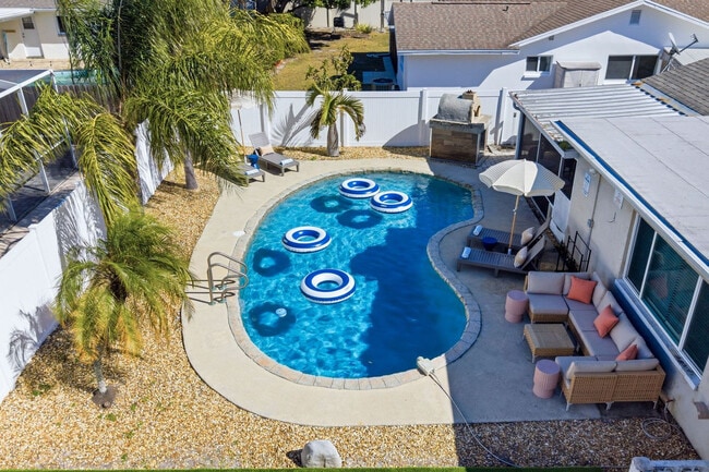 Building Photo - 12299 91st Ave N