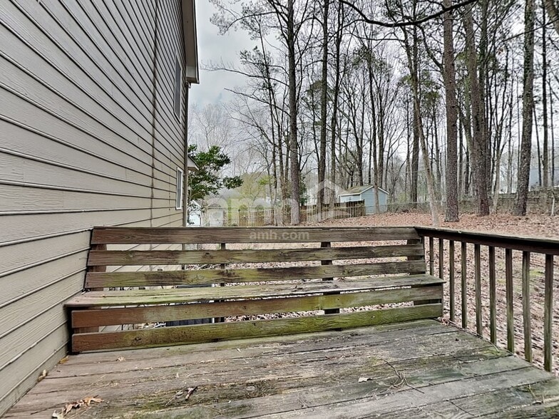 Building Photo - 34 Bell Ct