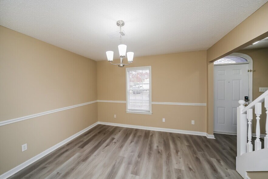 Building Photo - 8328 Branchwood Ln