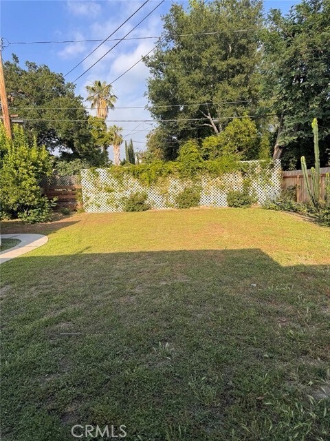 Building Photo - 5648 Beck Ave