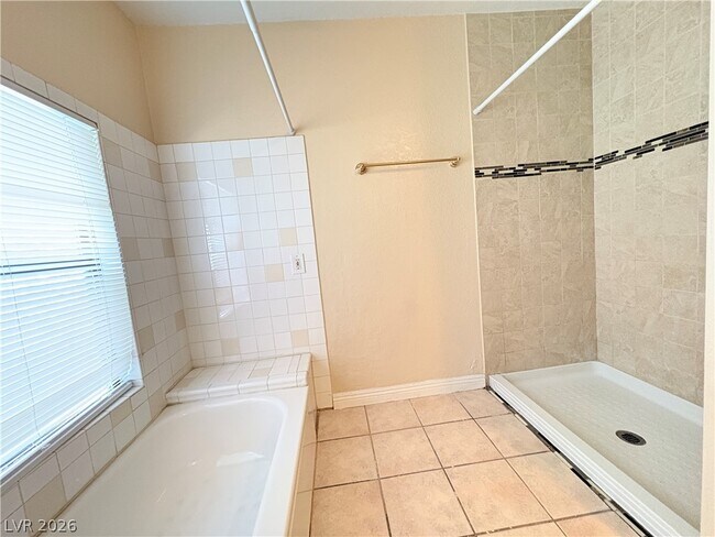 Building Photo - 2670 Sumac Ln