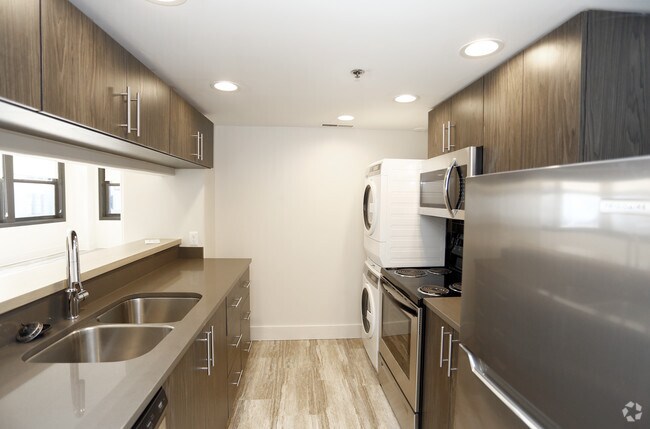 Kitchen/1BR, 1BA - Schultz Lofts