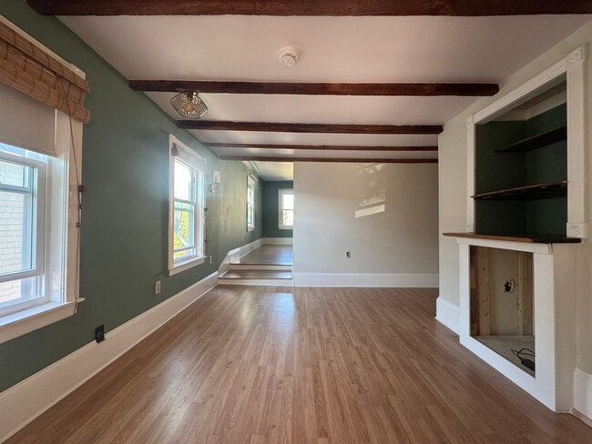 Building Photo - 31 Fountain St