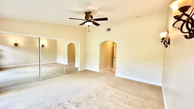 Building Photo - Stunning and Well Appointed High-End Two-S...