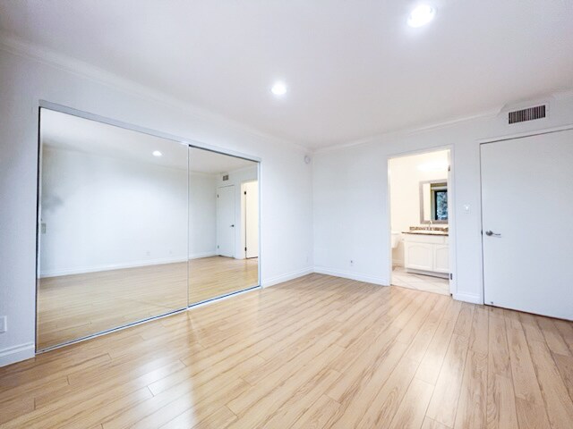 Building Photo - 5452 Alvern Cir
