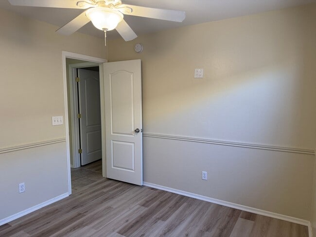 Building Photo - Beautiful Modern 3Bdm 2Ba Home, Great Location,Must See!