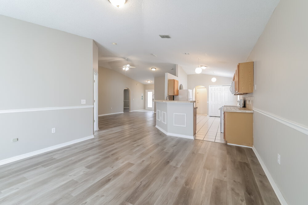 Building Photo - 16011 Chichester Ct