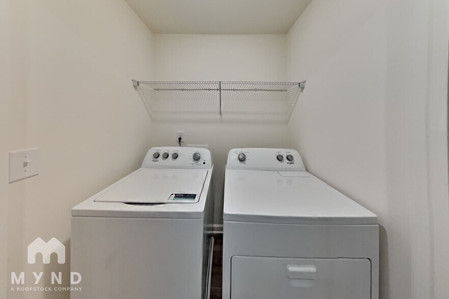 Building Photo - 2622 Senegal Wy