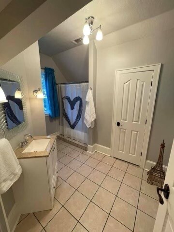 Building Photo - 517 W Thomas Ave