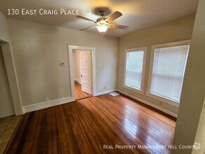 Building Photo - 130 E Craig Pl