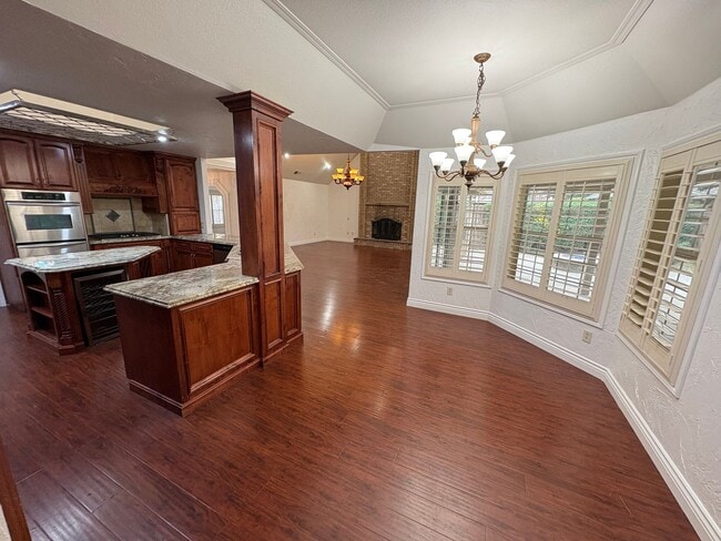 Building Photo - Entertainer delight rental home located in ''The Lakes'' subdivision Coming soon *Private Showing...