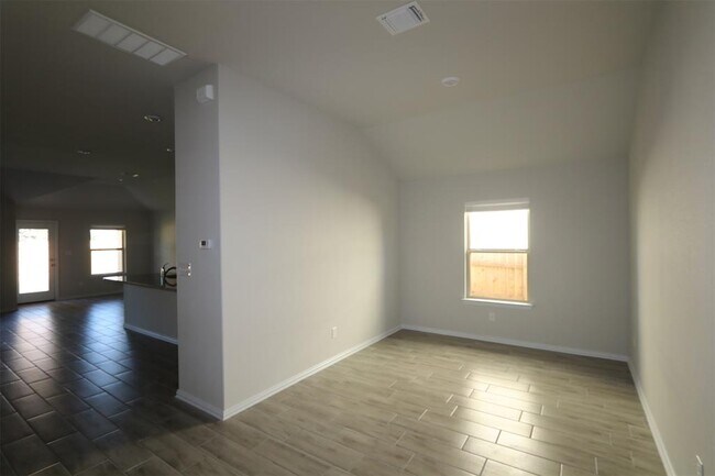 Building Photo - 256 Falling Star Ln