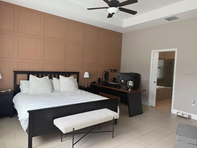 Building Photo - 15372 Gilligan Ct