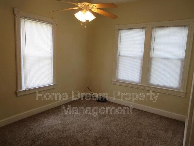 Building Photo - 961 Bryant Ave