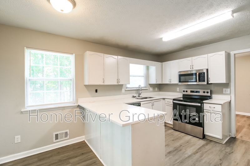 Building Photo - 3000 Sebring Ct