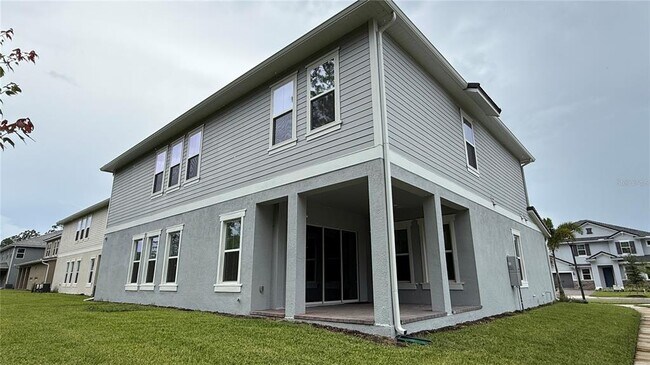 Building Photo - 14409 Crest Palm Ave