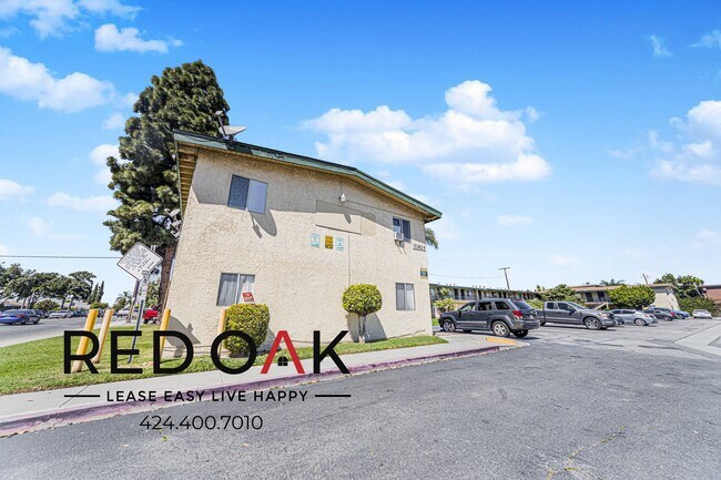 Building Photo - 11823 Lakewood Blvd