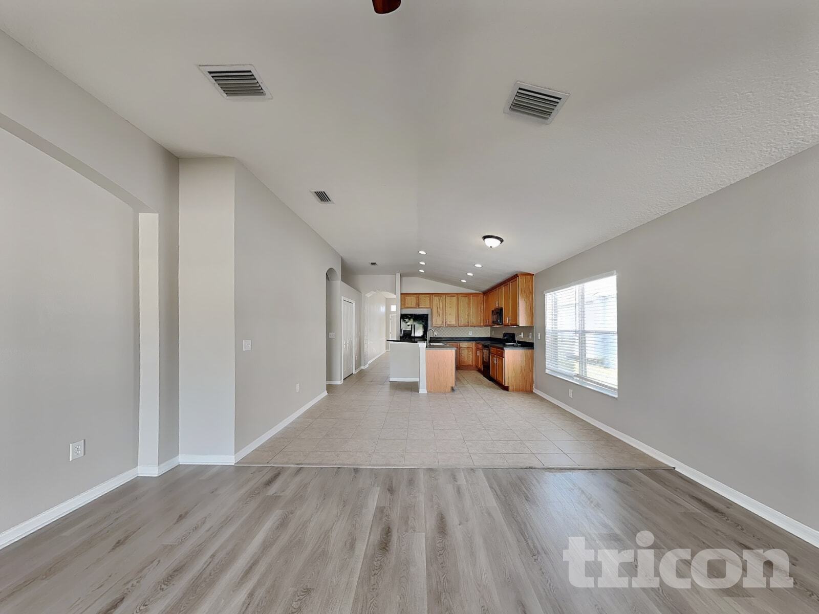 Building Photo - 9588 Southern Charm Cir