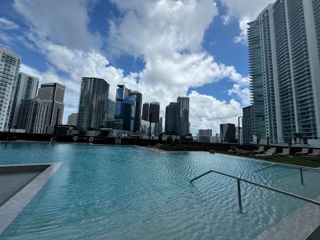 Building Photo - 350 S Miami Ave