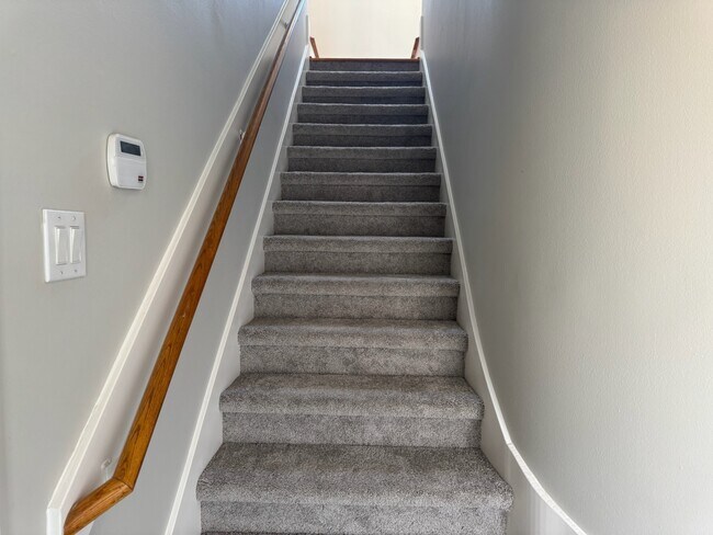 Building Photo - 9716 Linkmeadow Ln