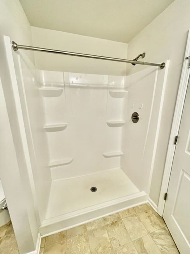 Building Photo - Luxurious 2 story 3 bedroom 2.5 bath Townhome | Located Off Airport Rd in Salisbury