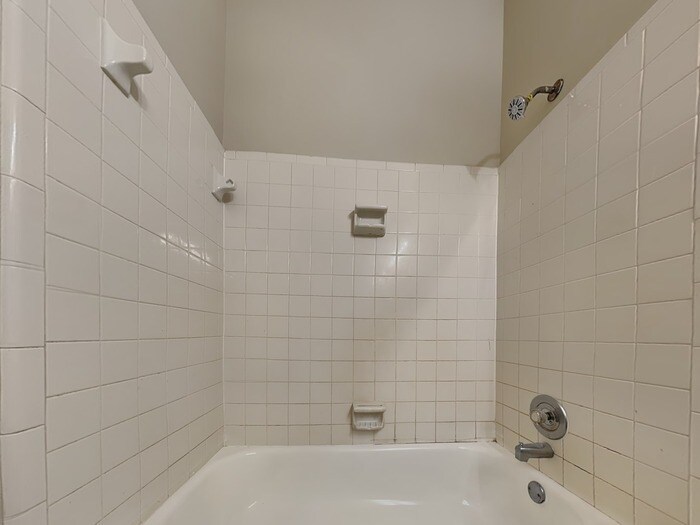 Building Photo - 2172 Sara Ashley Way