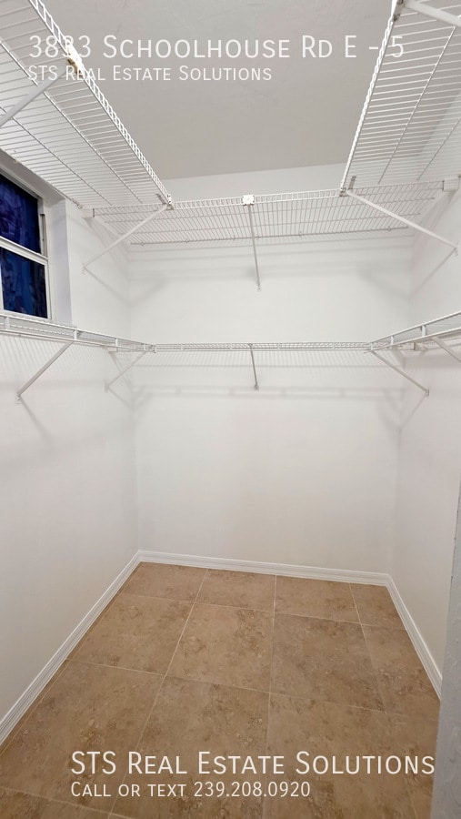 Building Photo - 3833 Schoolhouse Rd E