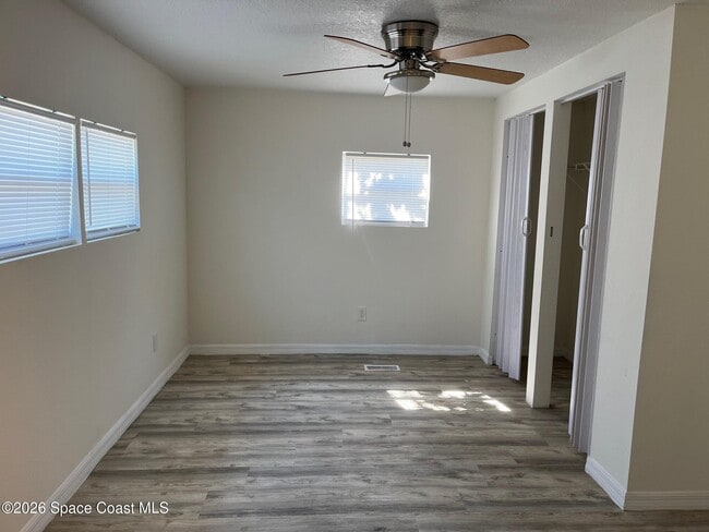 Building Photo - 2540 Chatham Way NE