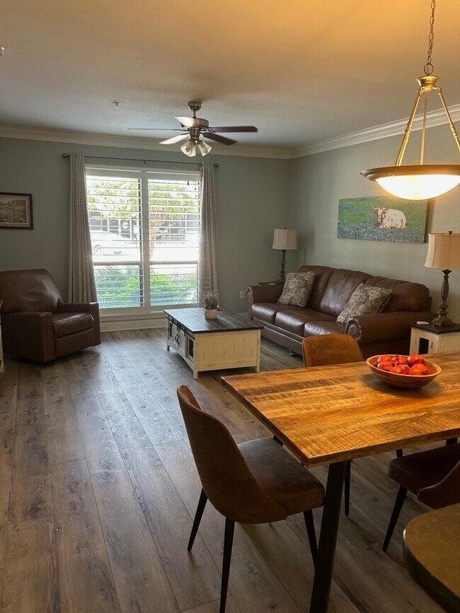 Building Photo - 2299 Lone Star Dr