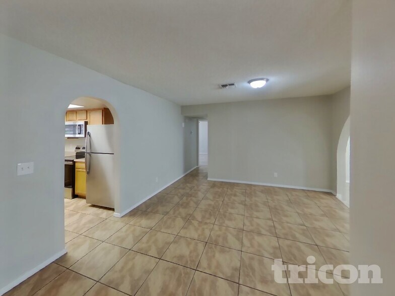 Building Photo - 6908 W Denton Ln