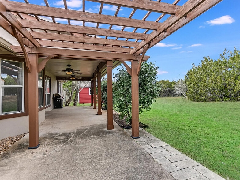 Building Photo - 1010 Foothills Dr