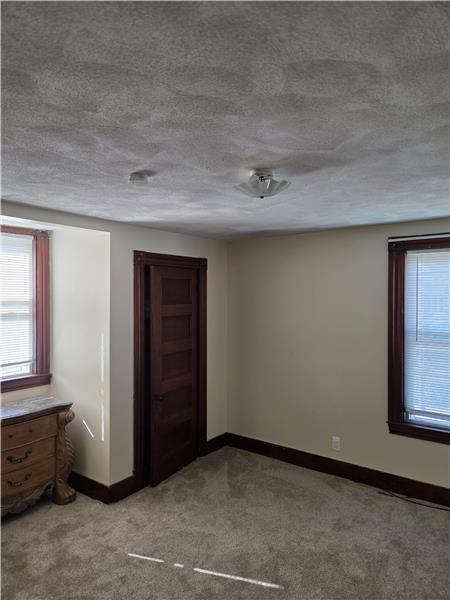 Building Photo - Crescent