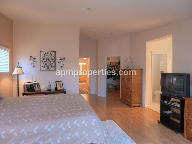 Building Photo - 3 br, 3 bath House - 1320 Sutter Creek Lane