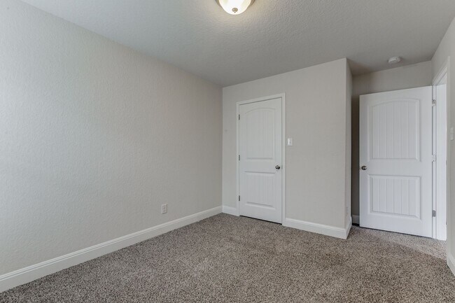 Building Photo - Alamo Ranch Rental 4 Bedroom Home