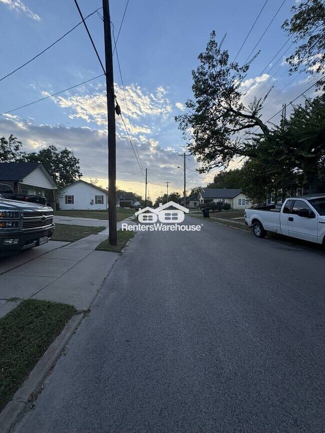 Building Photo - New 3 bed 2 bath Home in the Heart of Gree...