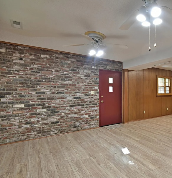 Open living-dining area - 7206 Stagecoach Trl