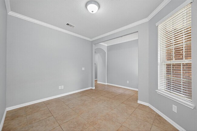 Building Photo - 26 Tidwillow Pl