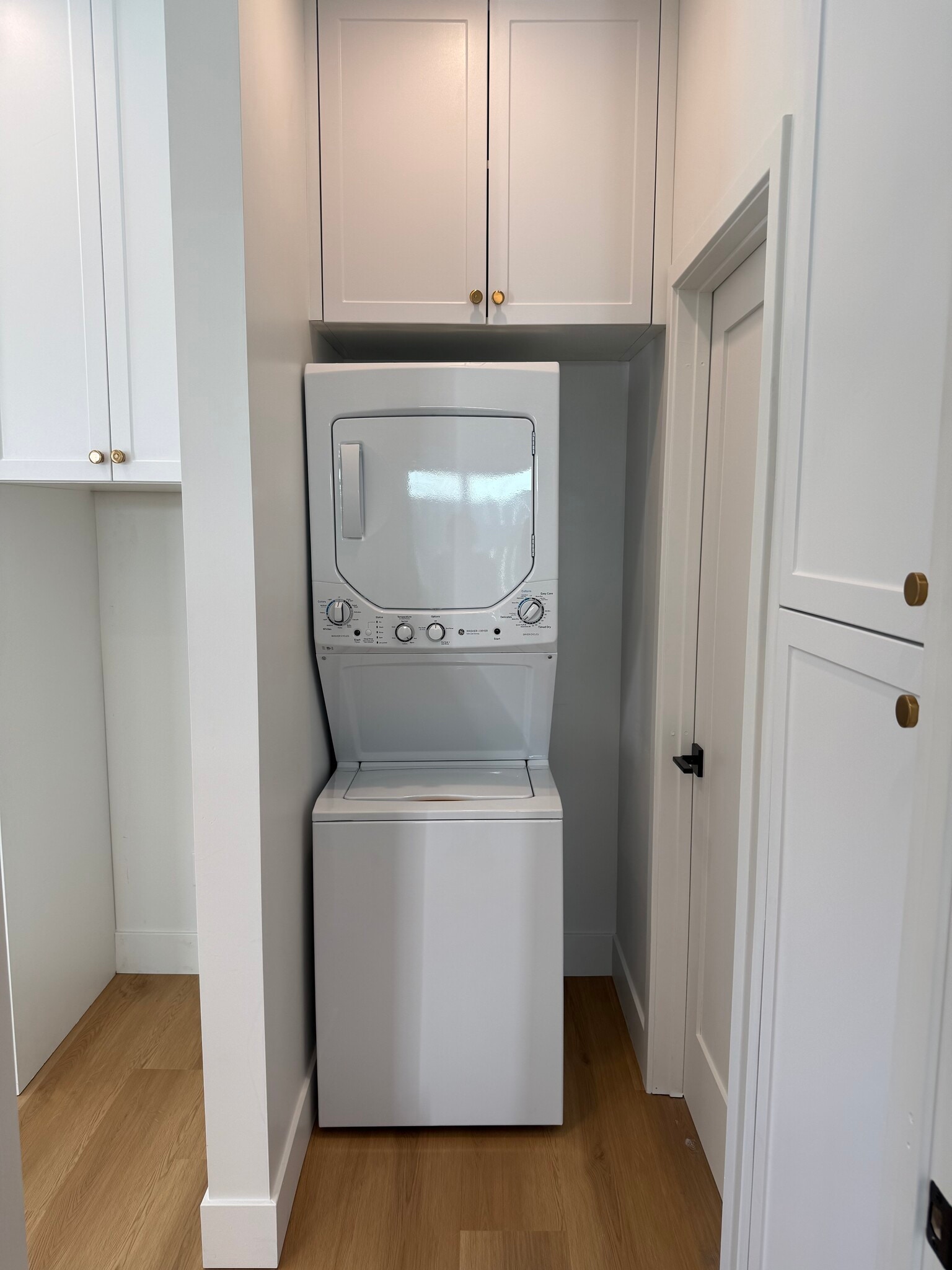 Building Photo - 6641 Glade Ave