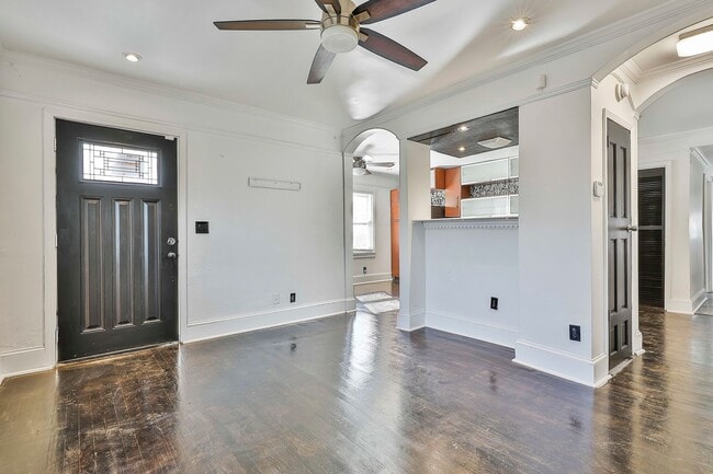 Building Photo - Character-Filled 3BR Home Near Grant Park & Summerhill