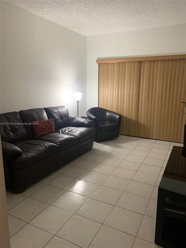 9660 Fontainebleau Blvd 9660 Fontainebleau Blvd Miami FL 33172 Apartment Finder