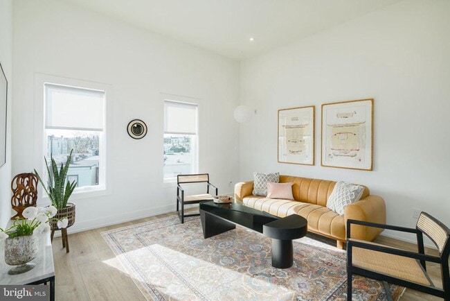 Building Photo - 5013 Springfield Ave