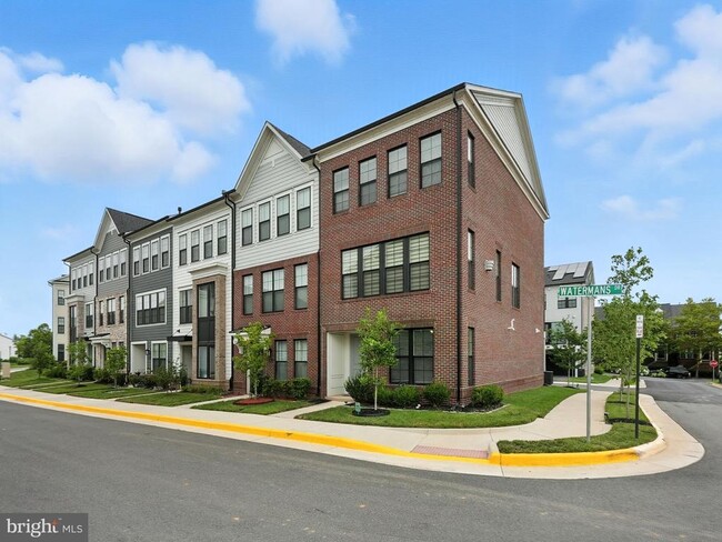Building Photo - 610 Watermans Dr