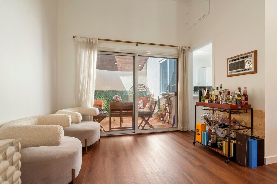 Building Photo - 3500 W Manchester Blvd