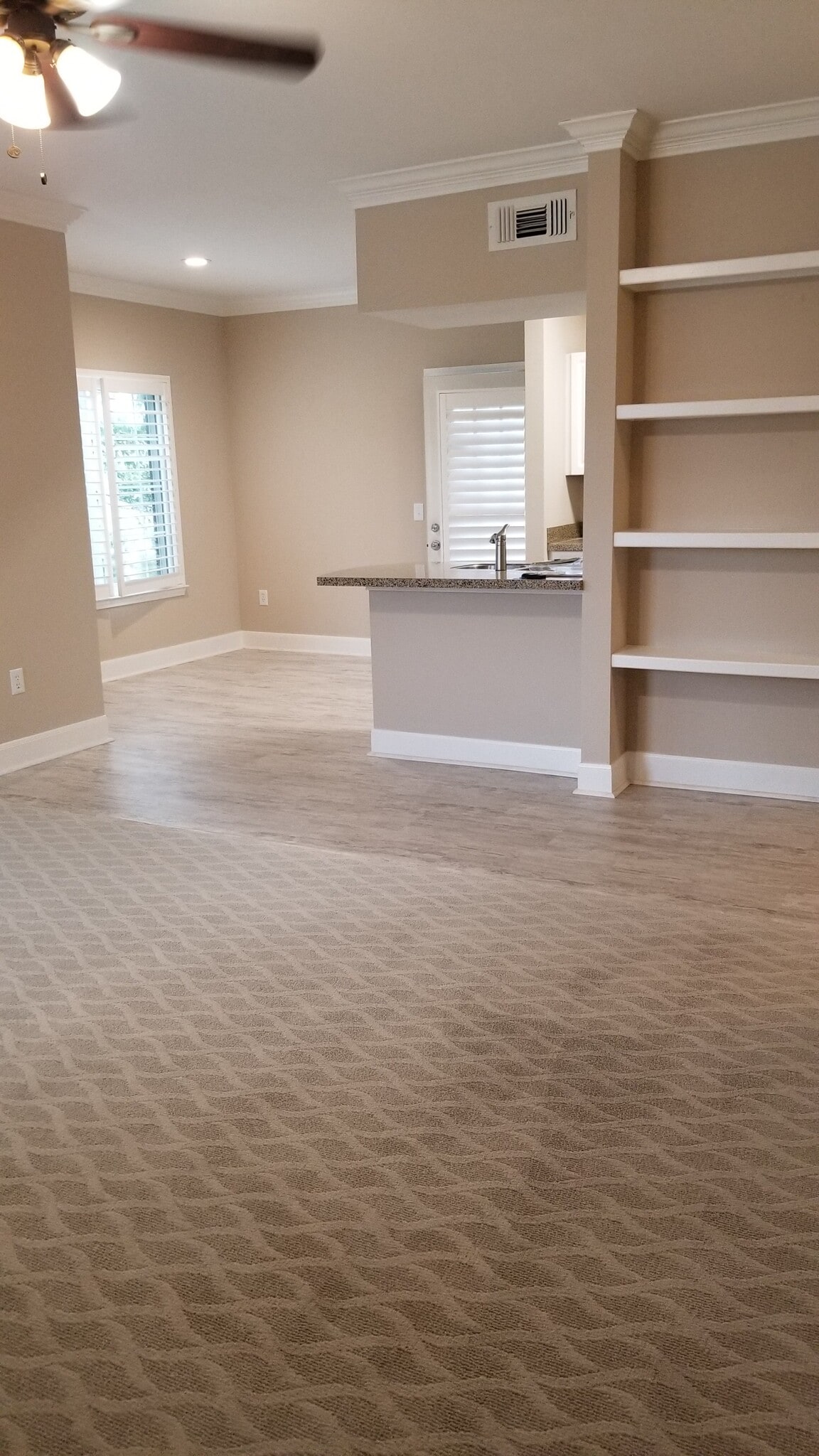 Building Photo - 11618 Tomahawk Creek Pky