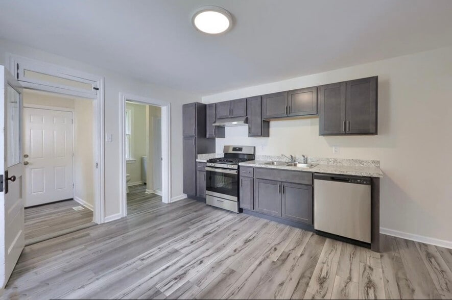 Building Photo - 1202 Baltimore St